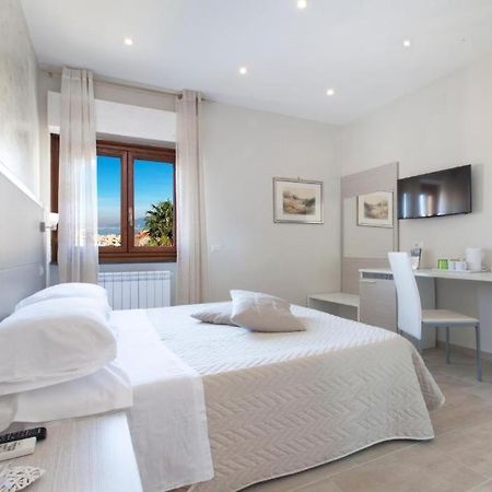 Sun And Sea Vacation Hotel Sorrento Luaran gambar