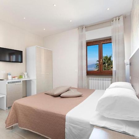 Sun And Sea Vacation Hotel Sorrento Luaran gambar