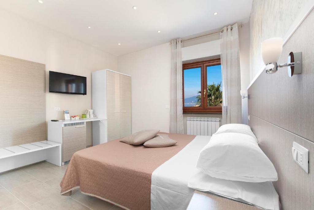 Sun And Sea Vacation Hotel Sorrento Luaran gambar